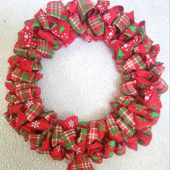 Hand Crafted Other - Handmade christmas wreath